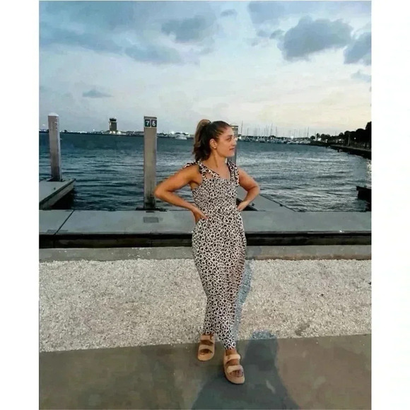 NWT Women's Smocked Tie Strap Neutral
Poppy Midi Dress - DVF for Target XXS - Picture 5 of 8